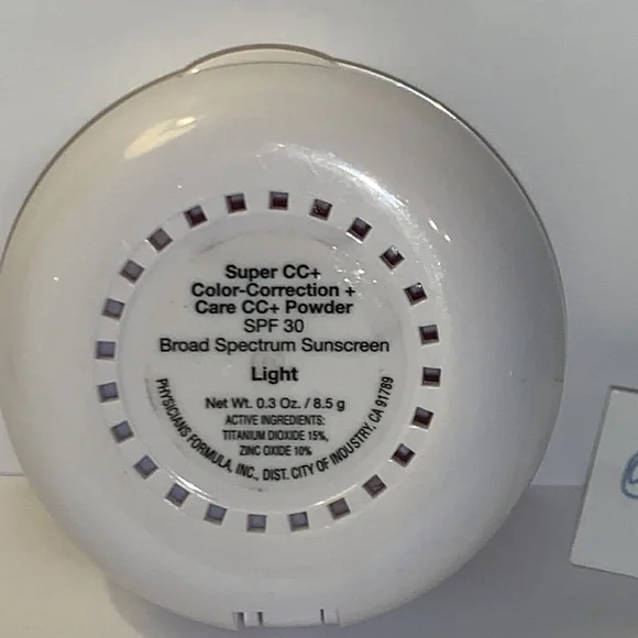 Light Super CC+ Color-Correction Powder Physicians Formula